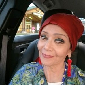 Meet your Posher, Mollie